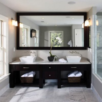 Beautiful Expresso Framed Mirror in Contemporary Bathroom